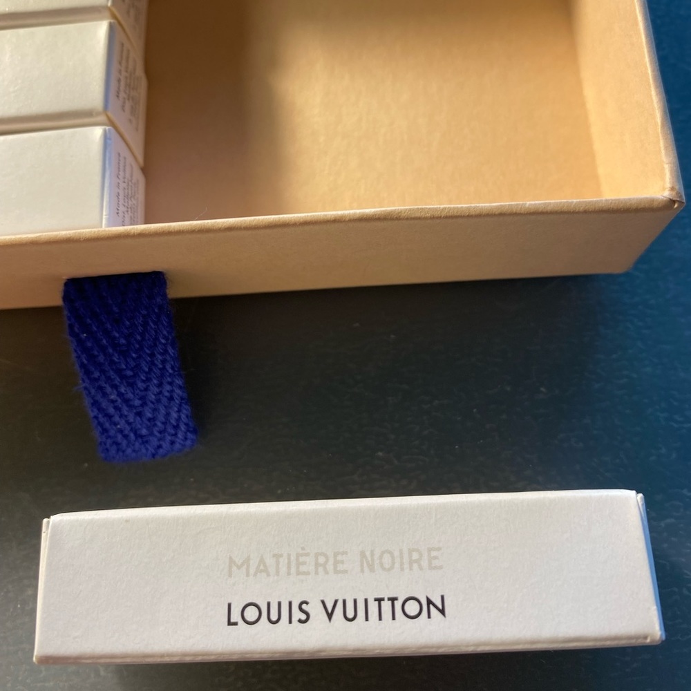 💯 Authentic• ONE  2ml Vial LV MATIÈRE NOIRE